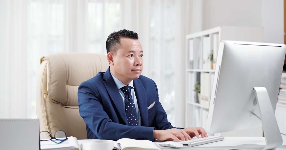 Giám đốc: Nguyễn Tuấn Khang