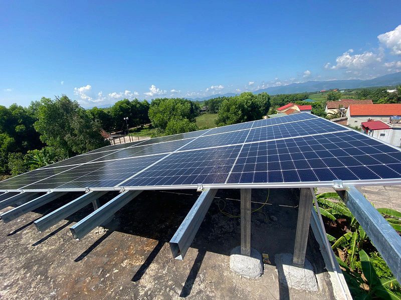Đột Phá Công Nghệ Trên Tấm Pin 550W Thế Hệ Mới