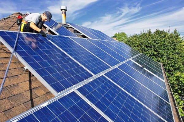 Cách kéo dài tuổi thọ pin năng lượng mặt trời